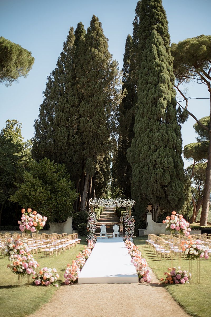 a-mandap-for-indian-wedding-in-italy-11