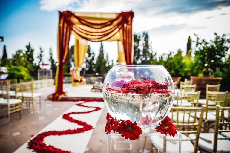 mandap-for-indian-wedding-in-italy-01