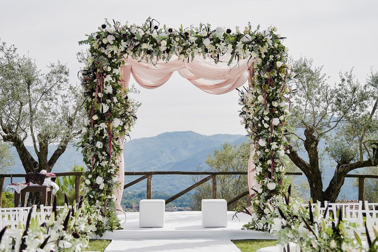 mandap-for-indian-wedding-in-italy-13